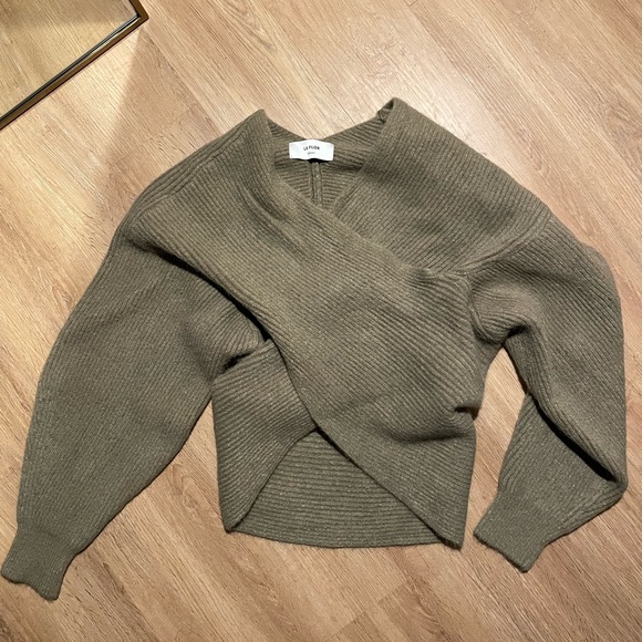 SOURCE UNKNOWN SOFT TOUCH WRAP FRONT WOOL SWEATER - Picture 2 of 4